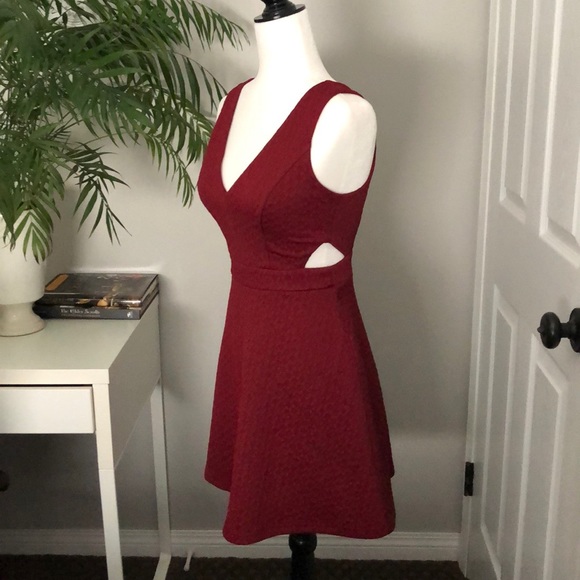 🍸Forever 21 Dress - Picture 2 of 10